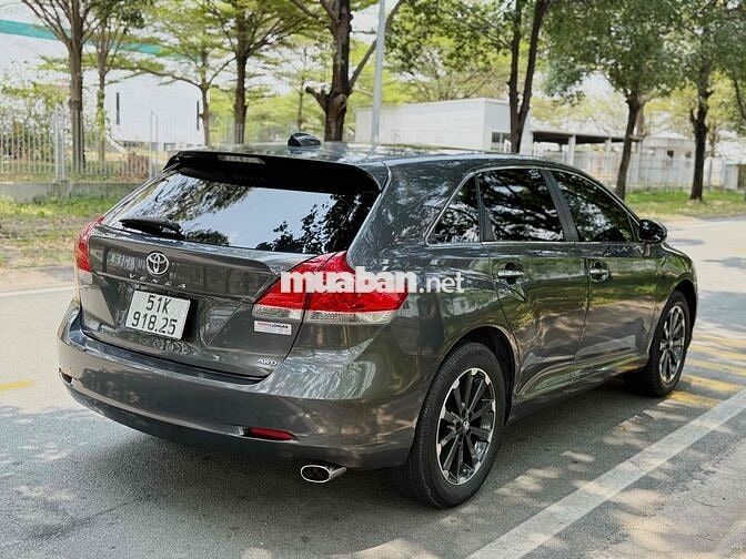 Toyota Venza 2.7 AWD full kịch hàng siêu hiếm