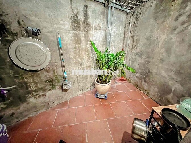 Trung Tâm Hai Bà Trưng - 10M ra oto -Nhà nhỏ tiền
