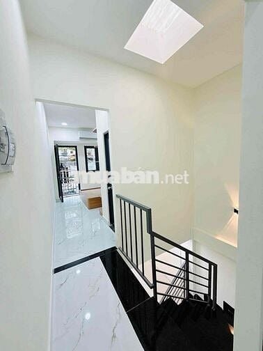 Chỉ: 4Tỷ900 -  PHAN ĐÌNH PHÙNG THÔNG HUỲNH VĂN BÁNH, PHÚ NHUẬN – 2 TẦN