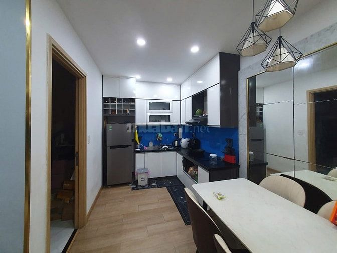 Căn Hộ 60m2 2PN 2wc Tầng Cao View Landmard 81, Có nội thất 2.7 tỷ hơn