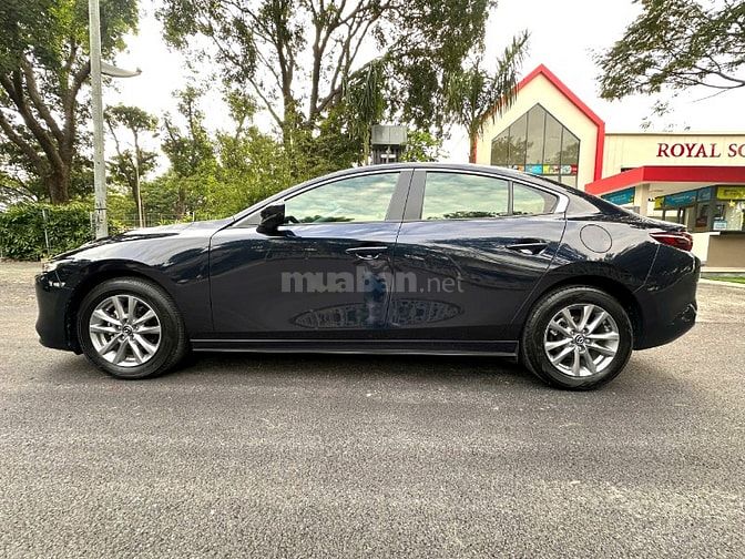 Bán mazda 3 cuối 2024,zin 99%, xe như mới