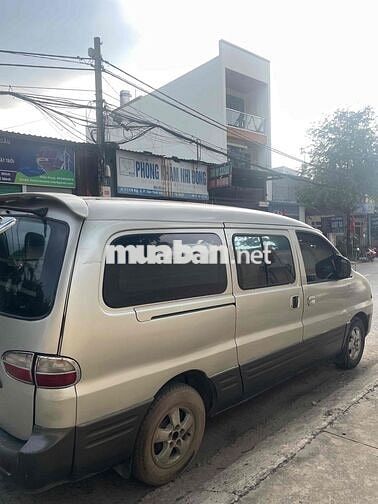 Hyundai Starex 2004 - số sàn máy dầu