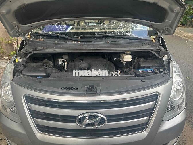 Hyundai Starex 2017 116.680 km Bạc