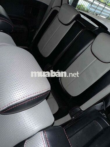 Kia Caren 2014 7 chỗ máy xăng chỉ chạy gia đình
