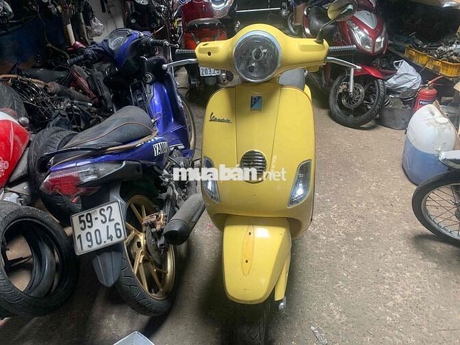 Piaggio Vespa LX 125 Vàng