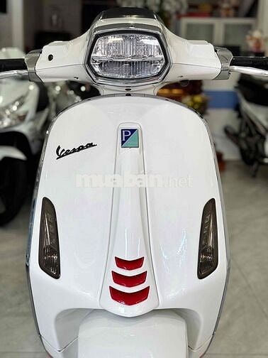 Vespa Sprint S 125 ABS 2021 Trắng đen