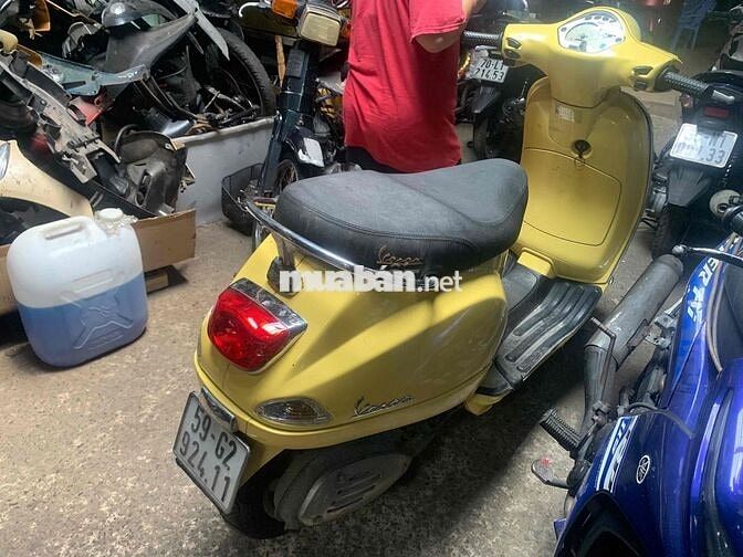Piaggio Vespa LX 125 Vàng