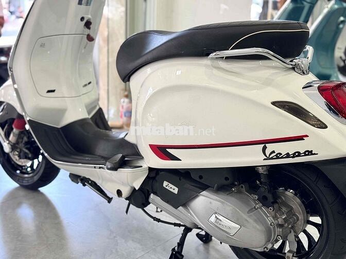 Vespa Sprint S 125 ABS 2021 Trắng đen