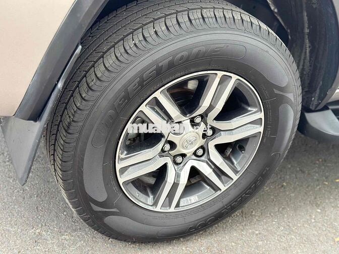 Toyota Fortuner 2020 2.4AT 4x2  - 110000 km