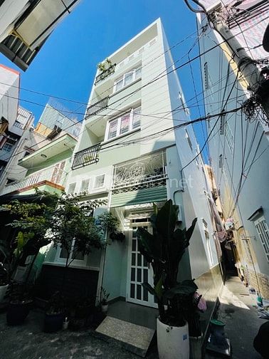 NHÀ NGAY KINH ĐÔ THỜI TRANG - LÊ VĂN SỸ