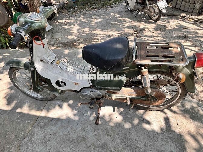 Honda Super Cub 81 50cc Xanh rêu