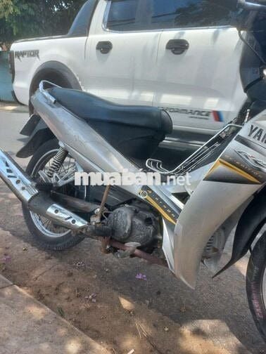 Yamaha Sirius Đen bạc