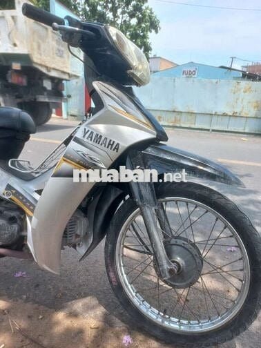 Yamaha Sirius Đen bạc