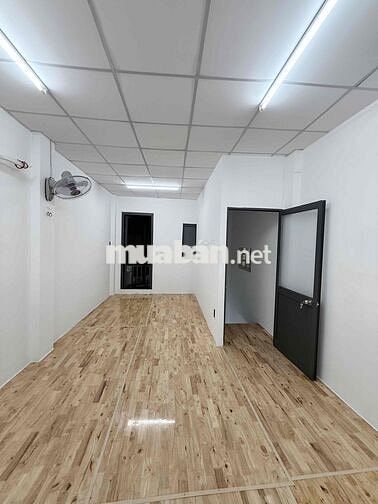 Chính chủ cho thuê nhà 12tr - 3 pn tại Quận 3
