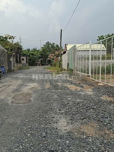 Bán nhà vườn Sài Gòn, gần sông mát mẻ