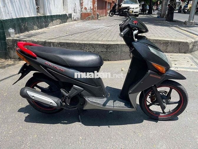 Honda Click Đỏ đen