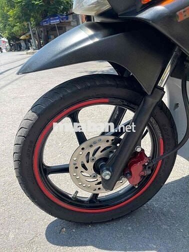 Honda Click Đỏ đen