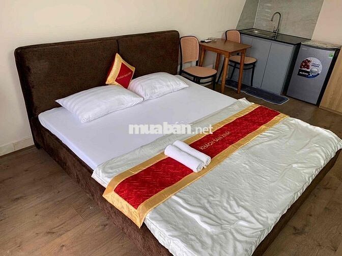 Tuyển Nam Nữ Tạp Vụ/Dọn Phòng Khách Sạn Bao Ở