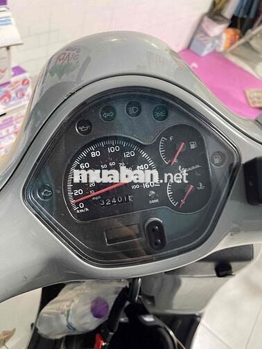 Piaggio Vespa GTS 2010 Vàng
