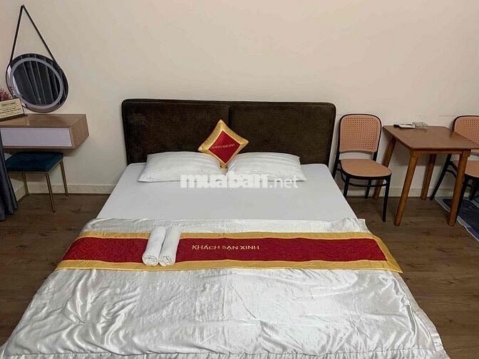 Tuyển Nam Nữ Tạp Vụ/Dọn Phòng Khách Sạn Bao Ở