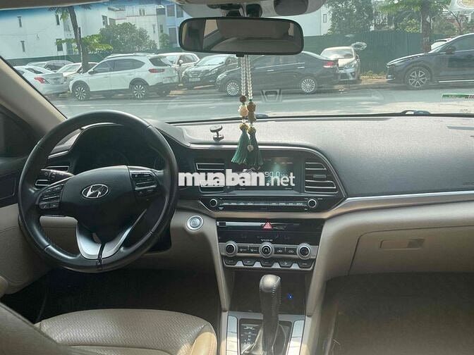 Hyundai Elantra Đen 2020 chính chủ