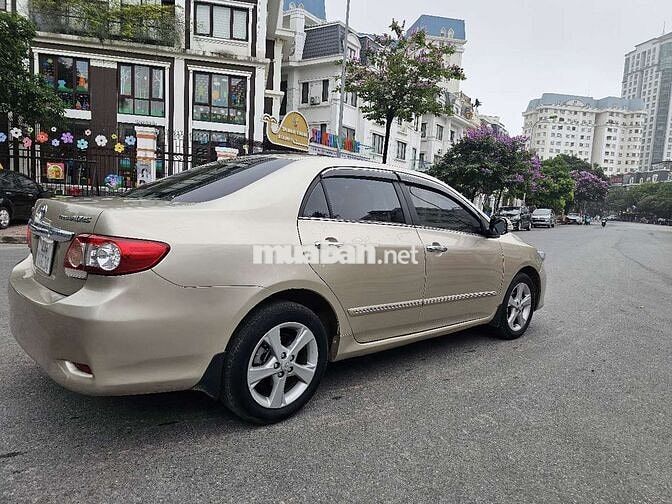 Toyota Altis 2011 2.0 Full Vàng cát