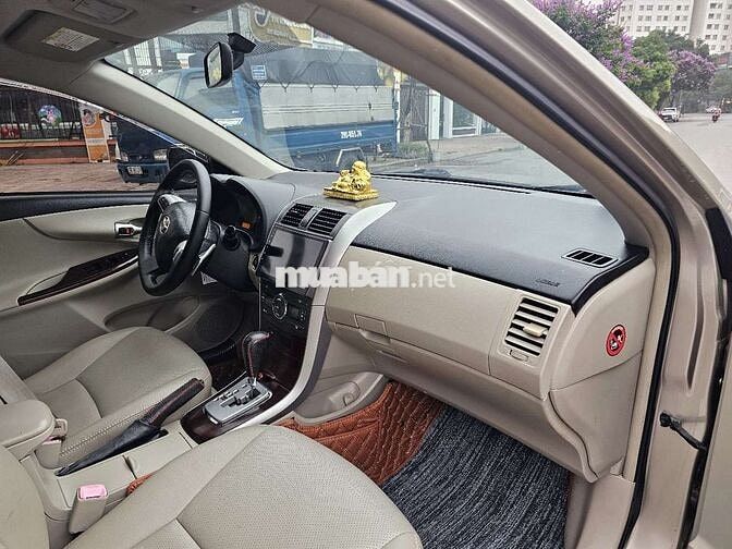 Toyota Altis 2011 2.0 Full Vàng cát