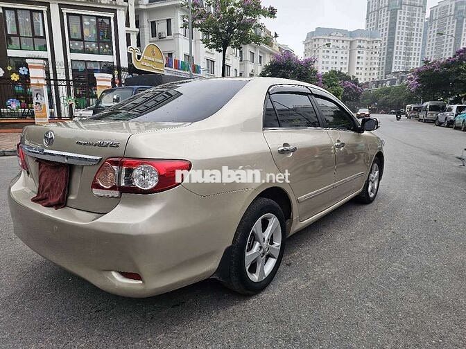 Toyota Altis 2011 2.0 Full Vàng cát