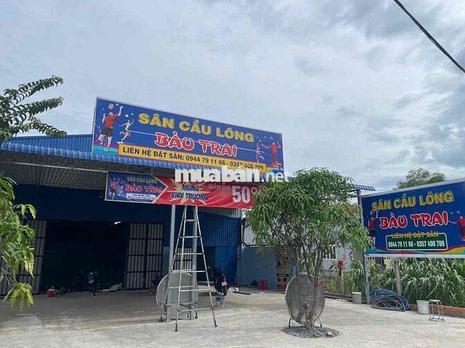 cho thuê sân cầu lông làm kho xưởng