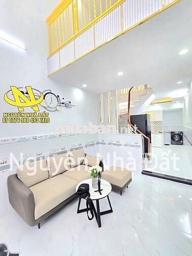 nhà có sổ hồng nhà phố liền kề đường trước nhà 6 m
