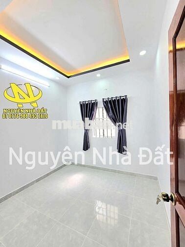 nhà có sổ hồng nhà phố liền kề đường trước nhà 6 m