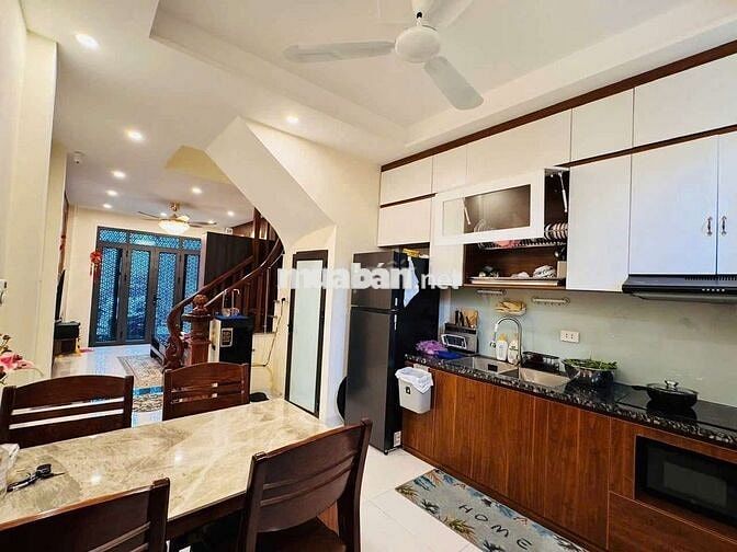 BÁN GẤP 78M, 4 TẦNG, SÁT AEON ,BV HỒNG NGỌC