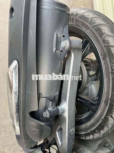 Yamaha Luvias Đỏ