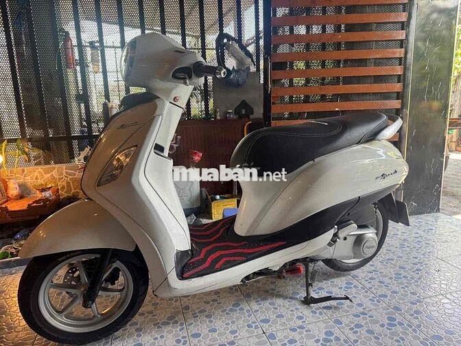 Yamaha Nozza Grande Trắng
