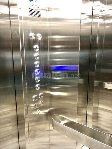 bán nhà CHDV ngõ phố Tô Vĩnh Diện, khu PLQĐ. DTSĐ70m,7T giá 25 tỷ
