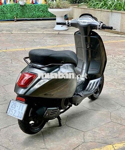Vespa Sprint up xám lambo