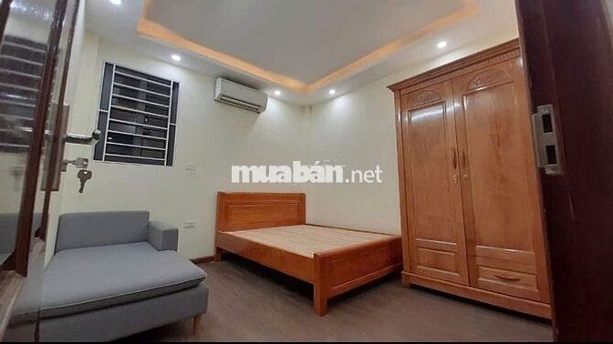 Cho thuê phòng trọ Ngã Tư Sở chỉ 2tr3 vào ở được luôn