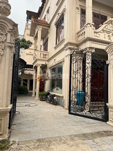 Nhà biệt thự cần thanh khoản đổi chỗ ở