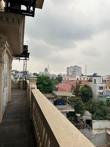 Nhà biệt thự cần thanh khoản đổi chỗ ở