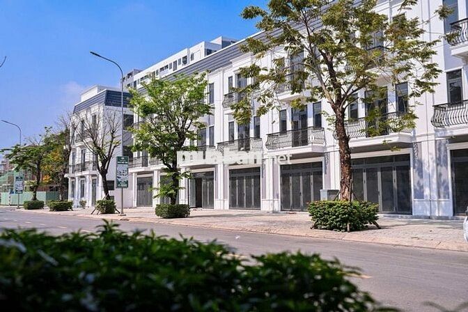 BÁN NHÀ LIÊN KẾ KĐT SINH THÁI CHÁNH MỸ – 100M² – GIÁ 4,3 TỶ 