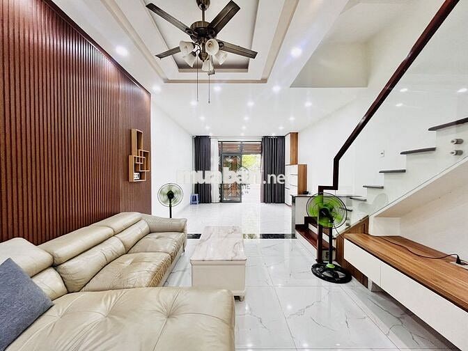 CHO THUÊ NHÀ ĐẸP 3 TẦNG 3 PHÒNG NGỦ FULL NỘI THẤT KHU HÀ QUANG 1