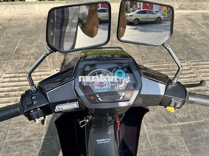 Suzuki Crystal có bán góp cửa hàng