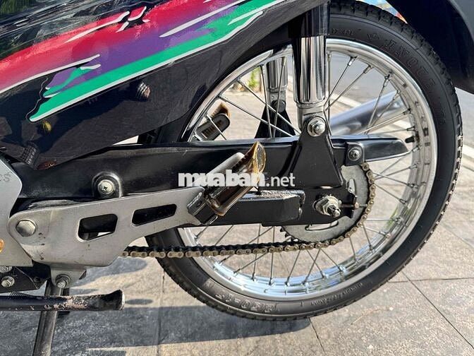 Suzuki Crystal có bán góp cửa hàng