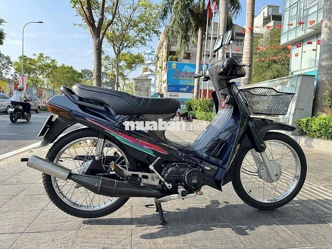 Suzuki Crystal có bán góp cửa hàng