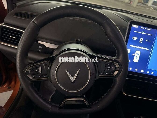 VinFast VF8 Plus Full Cam 2 vạn km