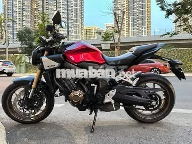 Honda CB650R ĐK 9/2025 Đỏ 5700km
