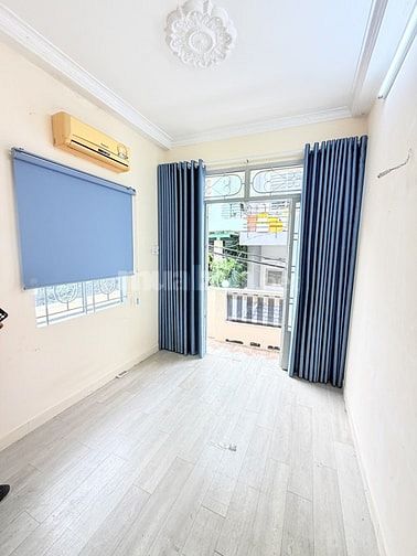 BÁN NHÀ HUỲNH VĂN BÁNH PHÚ NHUẬN 