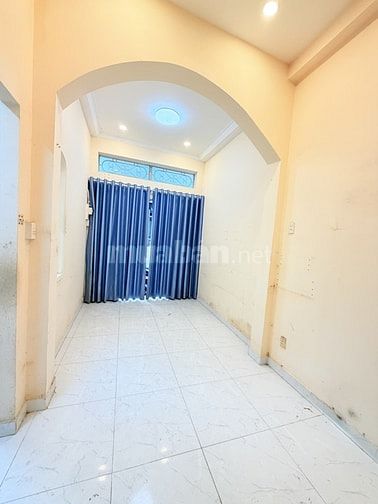 BÁN NHÀ HUỲNH VĂN BÁNH PHÚ NHUẬN 