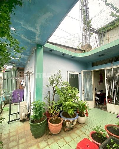 Bán nhà mặt tiền Lý Thái Tổ, P.8, Q.10. 4 tầng lầu. Giá chỉ 8,5 tỷ