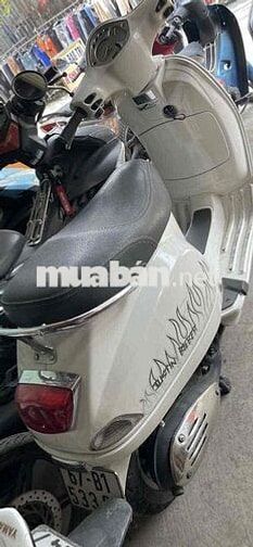 Piaggio Vespa LX Trắng